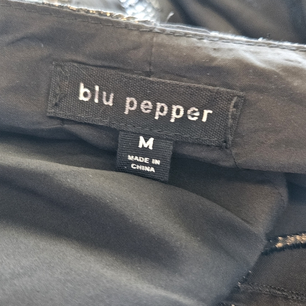 Blu Pepper Womens Black With Shimmer Roses Chiffon Mini Dress Sz M Cocktail* - Picture 12 of 15